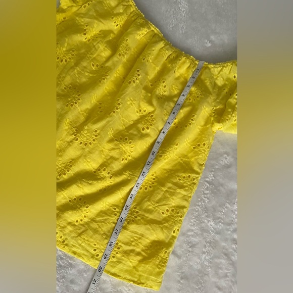 Andree By Unit Off Shoulder Yellow Top. - Picture 8 of 8